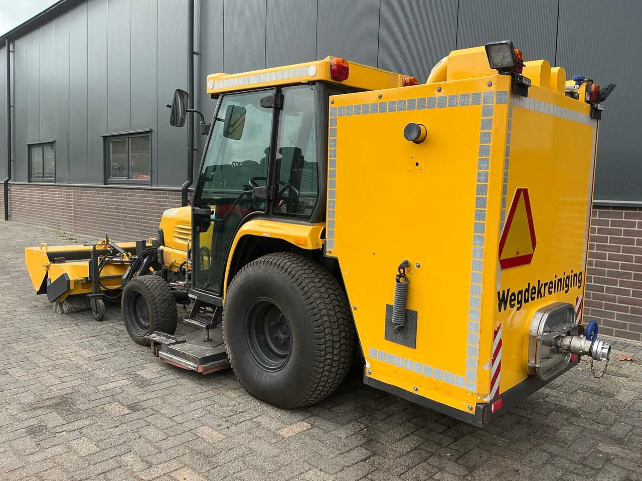 Kubota STV40 - Minitraktor: foto 3 Kubota STV40 - Minitraktor: foto 3