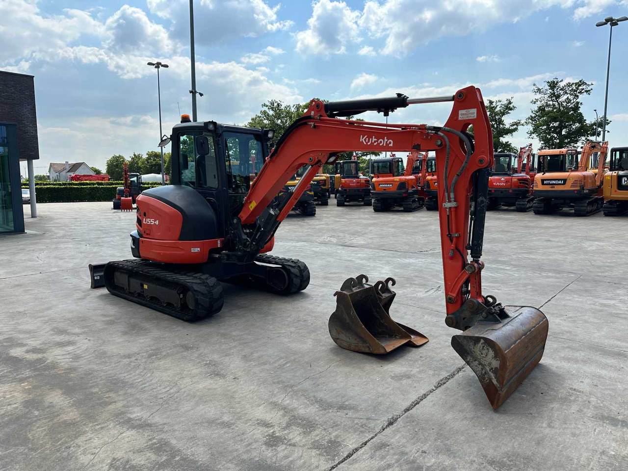 Kubota U55-4 - Ekskavator me zinxhirë: foto 3 Kubota U55-4 - Ekskavator me zinxhirë: foto 3