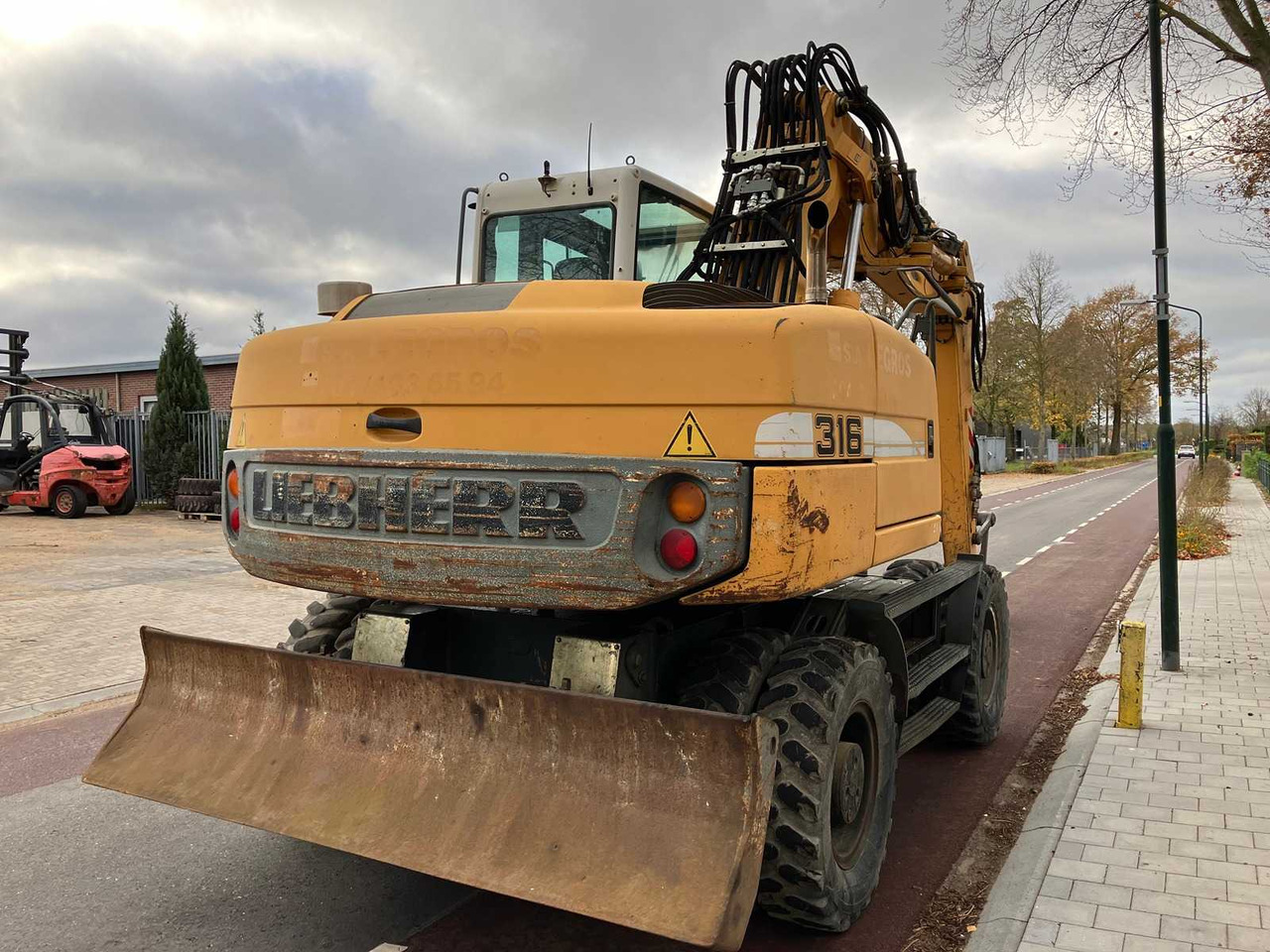 LIEBHERR - 2008 - A316 LITRONIC - WHEELED EXCAVATOR - Ekskavator me goma: foto 5 LIEBHERR - 2008 - A316 LITRONIC - WHEELED EXCAVATOR - Ekskavator me goma: foto 5
