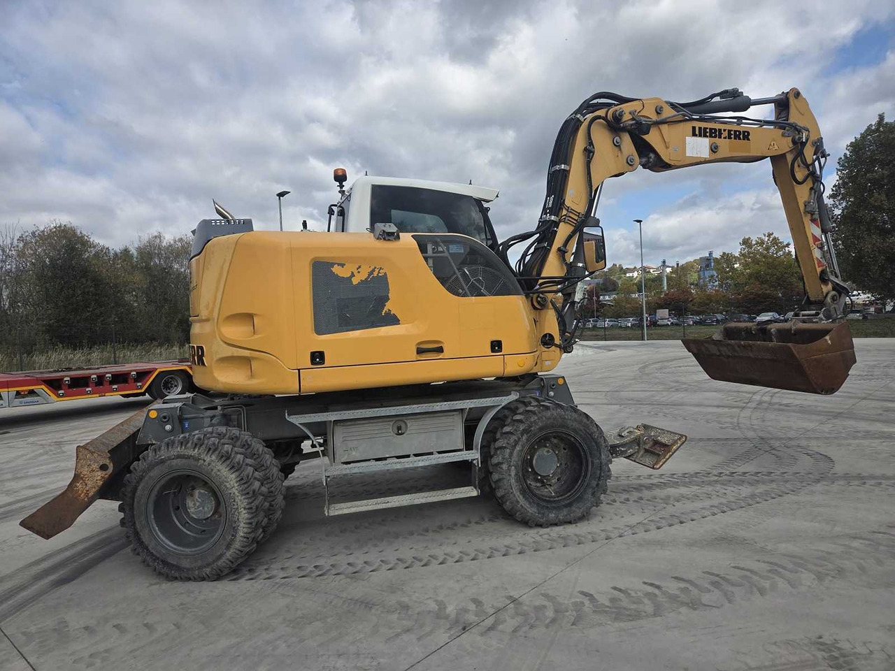 LIEBHERR - 912 COMPACT LITRONIC - WHEELED EXCAVATOR - 2017 - Ekskavator me goma: foto 4 LIEBHERR - 912 COMPACT LITRONIC - WHEELED EXCAVATOR - 2017 - Ekskavator me goma: foto 4