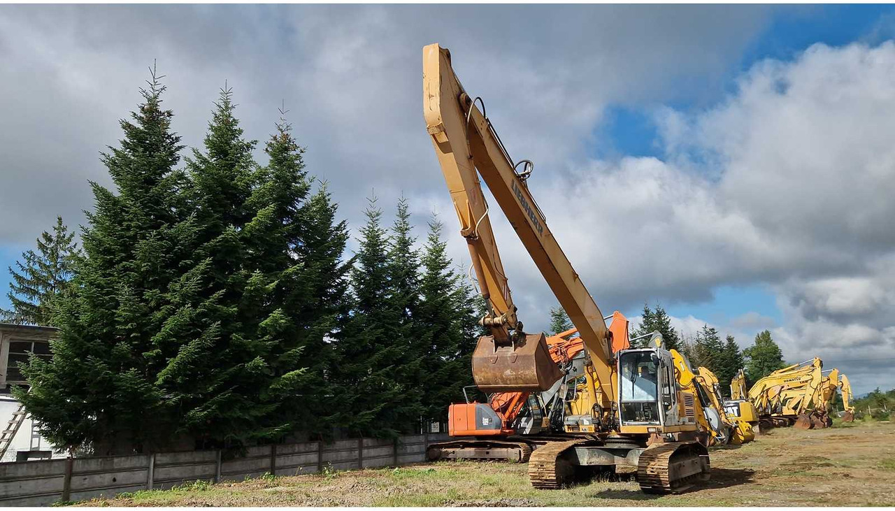 Ekskavator me zinxhirë LIEBHERR R924B: foto 8