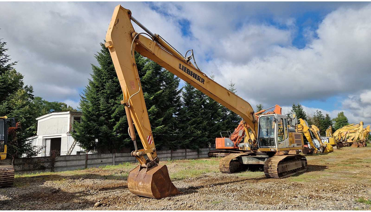 Ekskavator me zinxhirë LIEBHERR R924B: foto 9