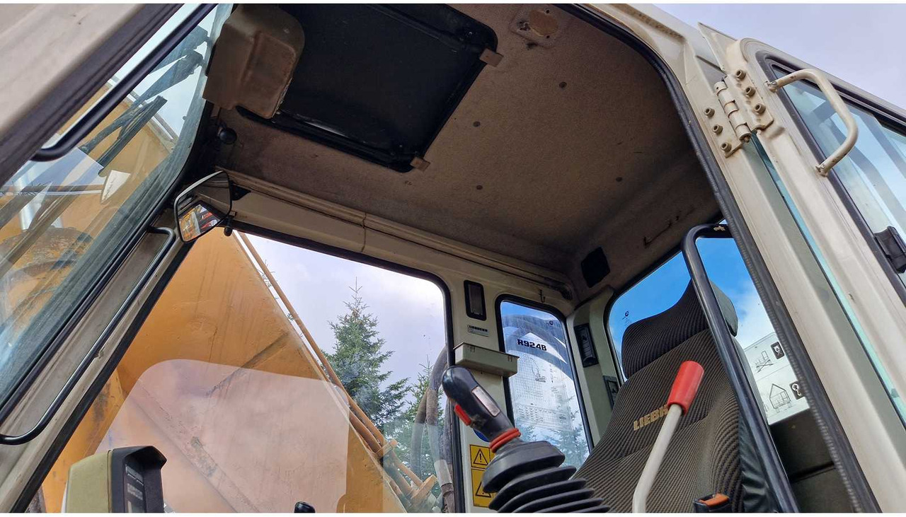 Ekskavator me zinxhirë LIEBHERR R924B: foto 42