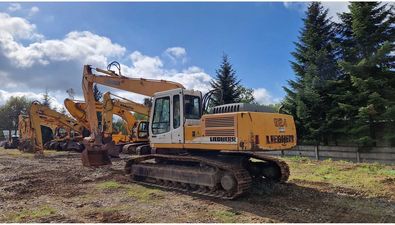 LIEBHERR R924B - Ekskavator me zinxhirë: foto 2 LIEBHERR R924B - Ekskavator me zinxhirë: foto 2