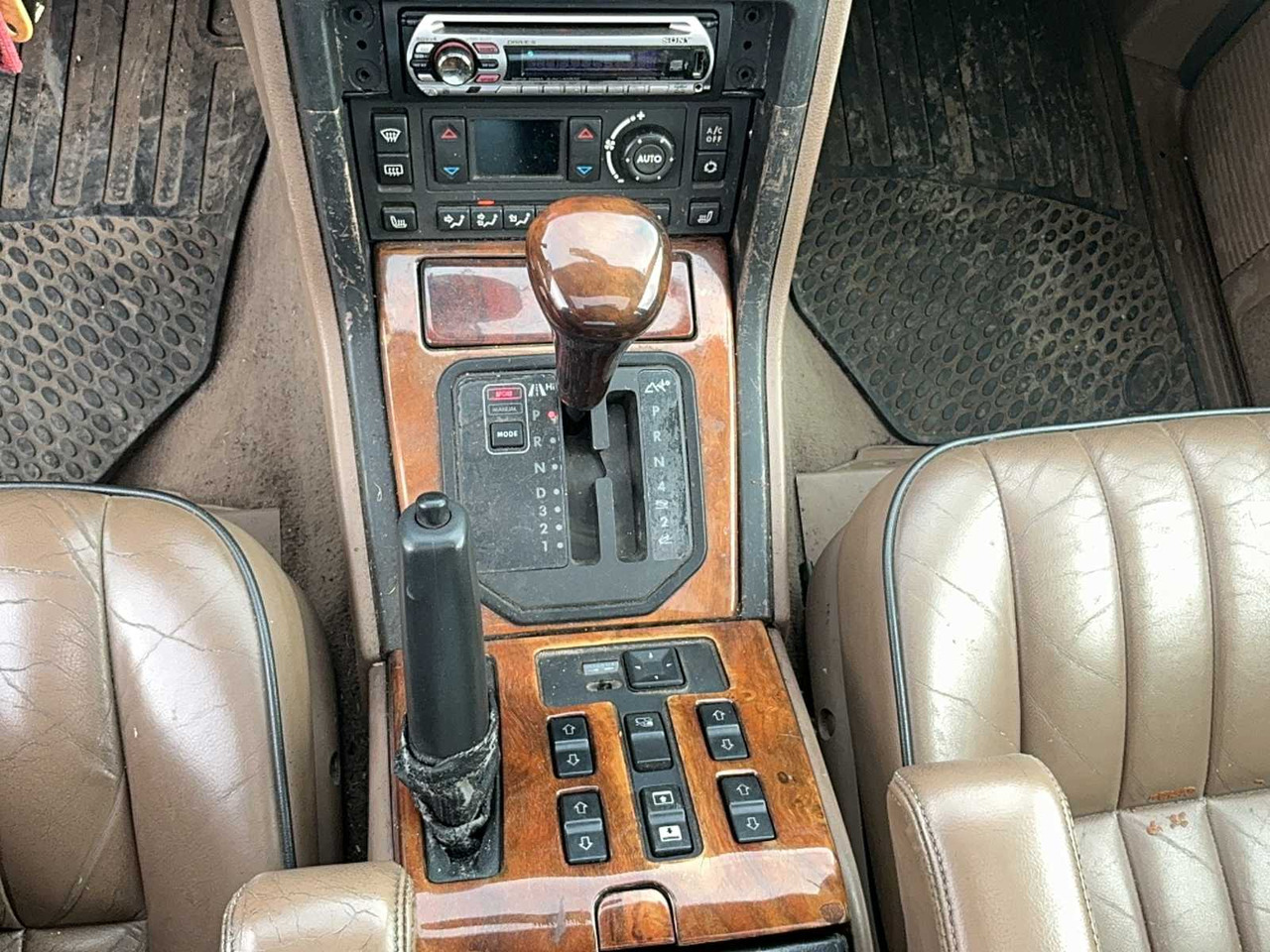 Rimorkio bujqësore Land rover: foto 17