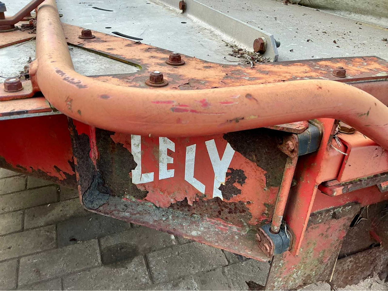 Lely 240TC - Lesë me disk: foto 4 Lely 240TC - Lesë me disk: foto 4