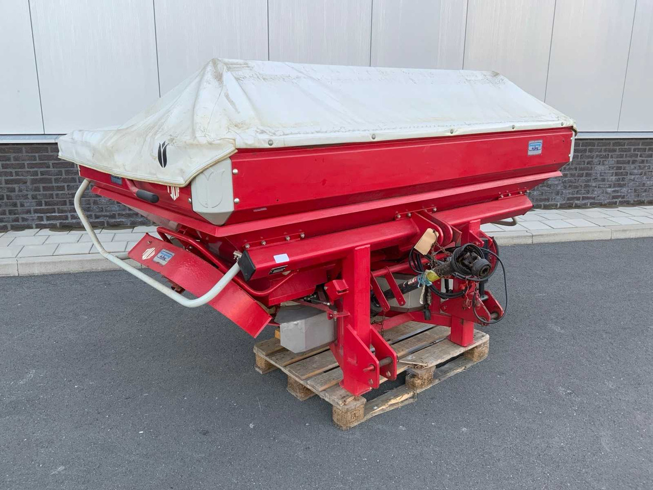 Lely SX 3000 - Shpërndarës plehu kimik: foto 3 Lely SX 3000 - Shpërndarës plehu kimik: foto 3