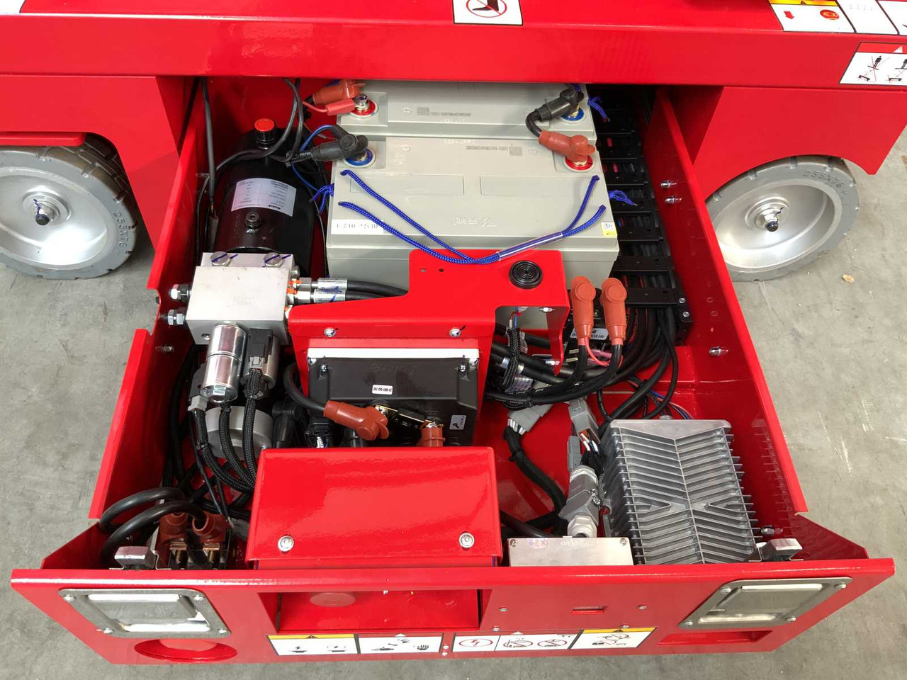 Platformë ajrore MANTALL XE-60 MINI - SCISSOR LIFT AERIAL PLATFORM 6.4M 2024: foto 25 Platformë ajrore MANTALL XE-60 MINI - SCISSOR LIFT AERIAL PLATFORM 6.4M 2024: foto 25