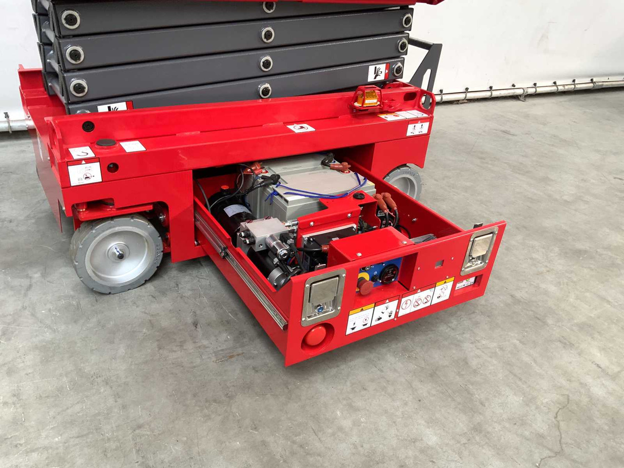 Platformë ajrore MANTALL XE-60 MINI - SCISSOR LIFT AERIAL PLATFORM 6.4M 2024: foto 21 Platformë ajrore MANTALL XE-60 MINI - SCISSOR LIFT AERIAL PLATFORM 6.4M 2024: foto 21