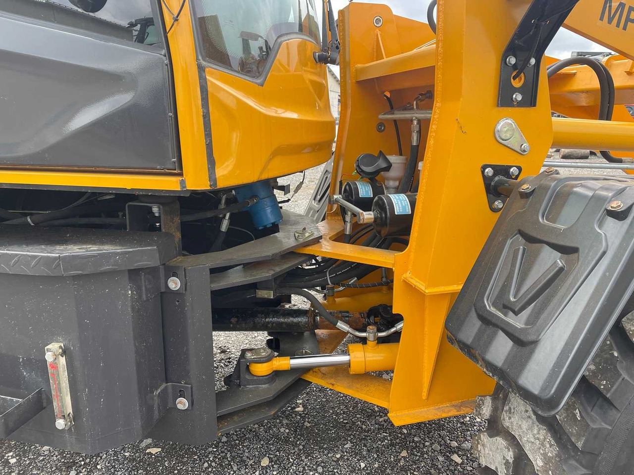 Mach Pro MP-L300 - Fadrom me goma: foto 5 Mach Pro MP-L300 - Fadrom me goma: foto 5