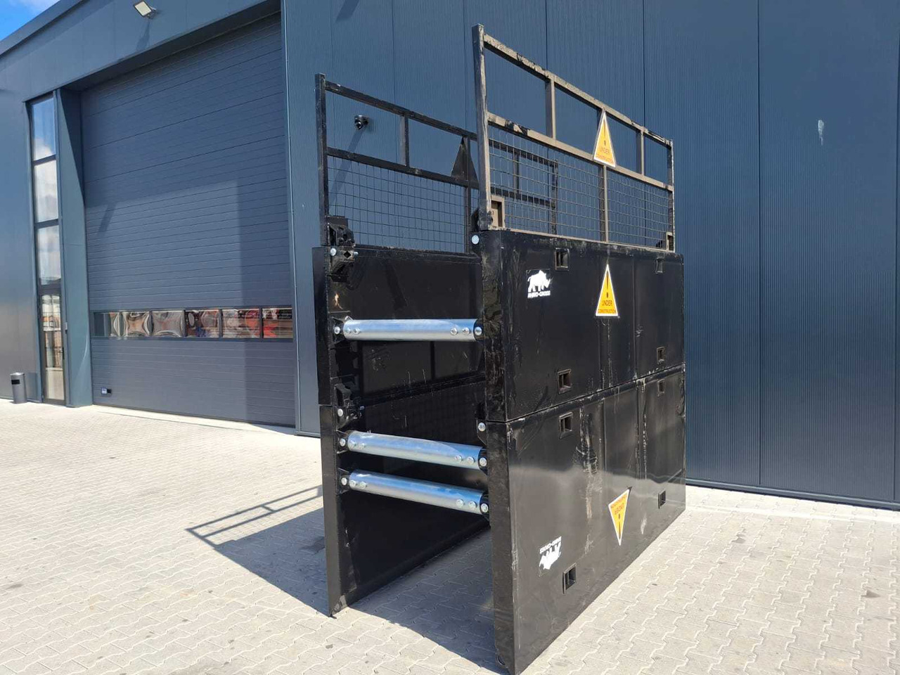 Rhino-Cross Trench Shield 300x220x50cm - Makineritë e tjera: foto 1 Rhino-Cross Trench Shield 300x220x50cm - Makineritë e tjera: foto 1