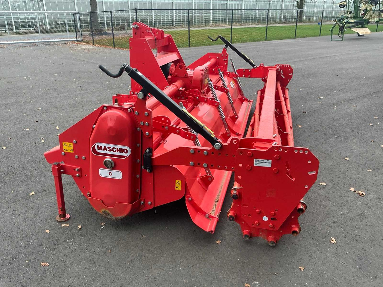 Maschio - Freze bujqësore: foto 4 Maschio - Freze bujqësore: foto 4