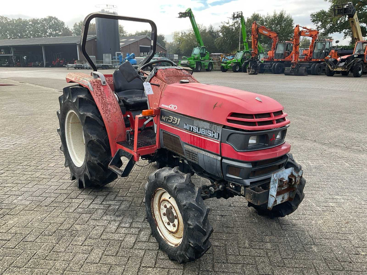 Mitsubishi MT331 - Minitraktor: foto 4 Mitsubishi MT331 - Minitraktor: foto 4