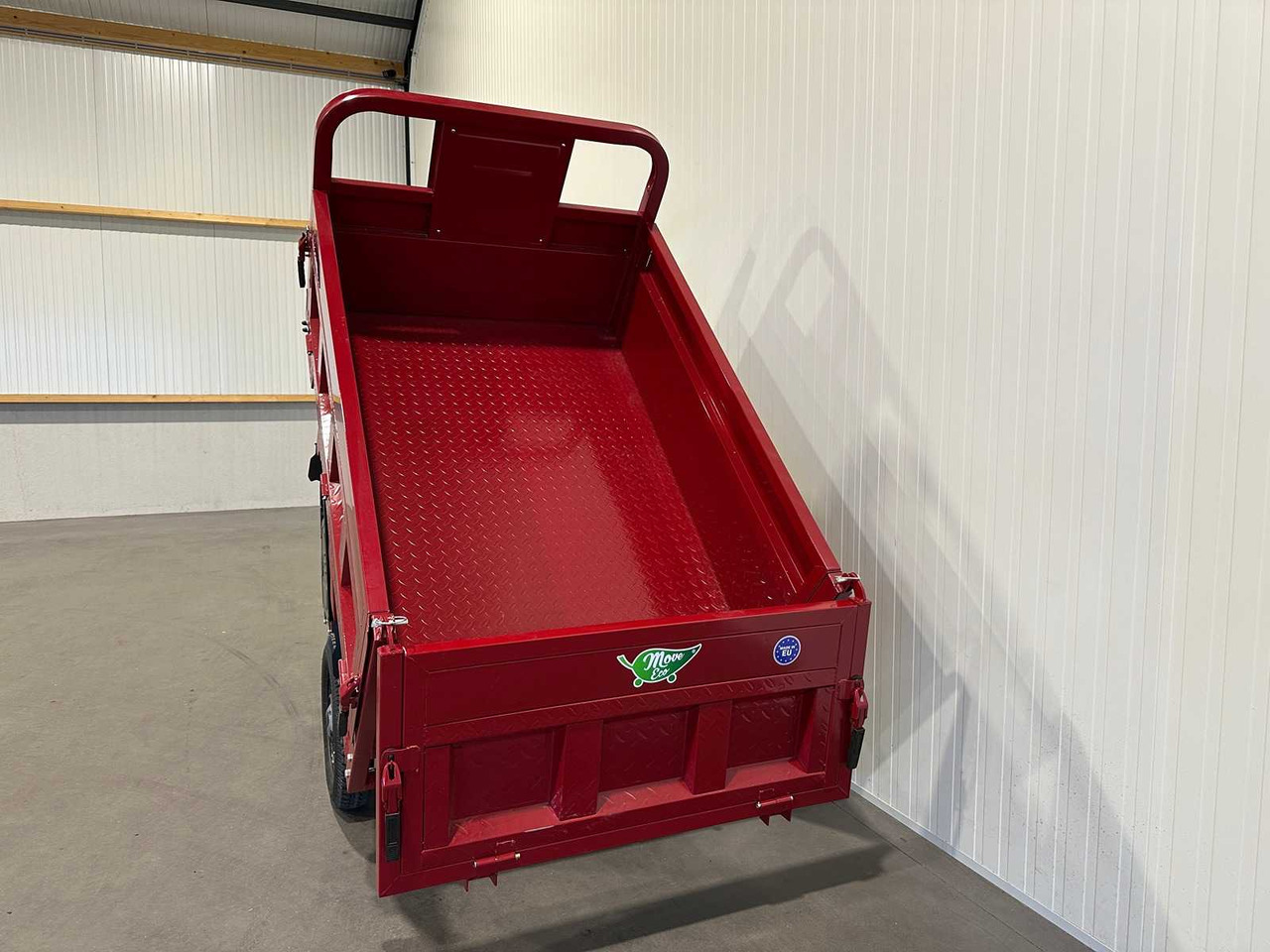 Move Eco Cargo 700 - Traktor: foto 4 Move Eco Cargo 700 - Traktor: foto 4