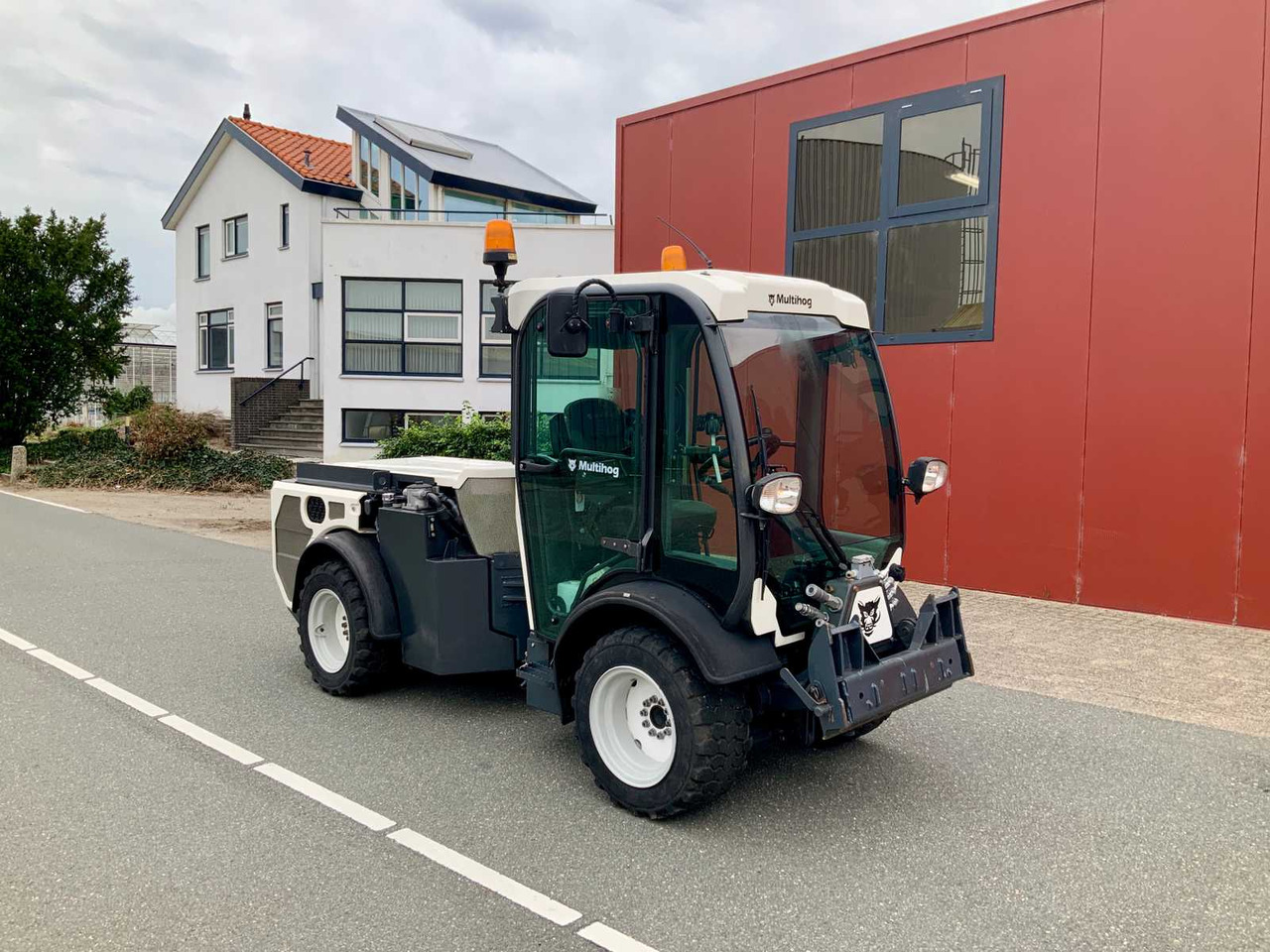 Multihog MX-C75 - Traktor: foto 3 Multihog MX-C75 - Traktor: foto 3