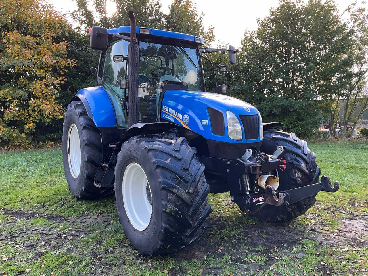 New Holland T6070 - Traktor: foto 4 New Holland T6070 - Traktor: foto 4