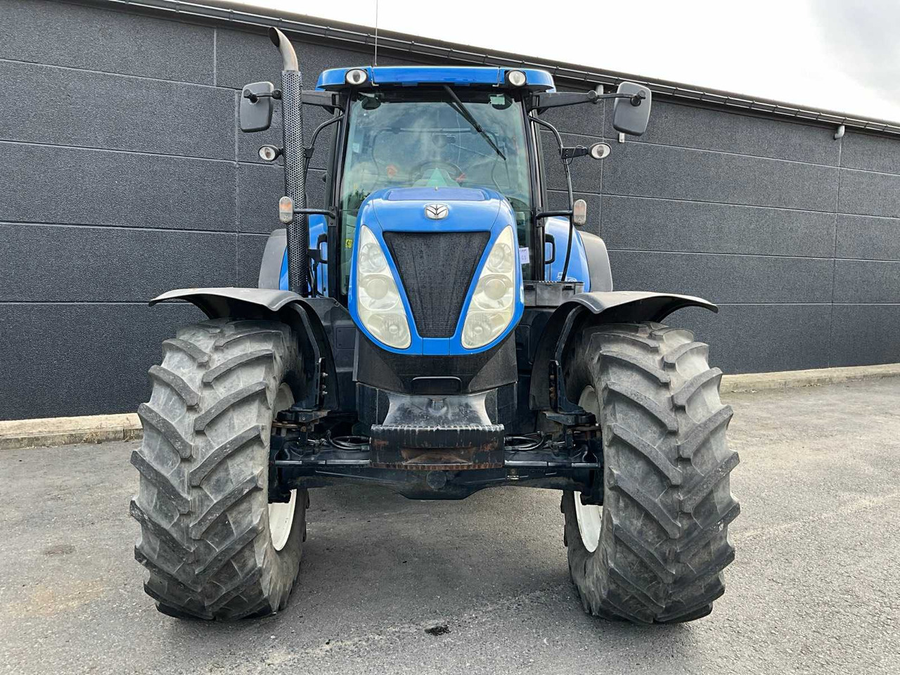 New Holland T7.250 - Traktor: foto 2 New Holland T7.250 - Traktor: foto 2
