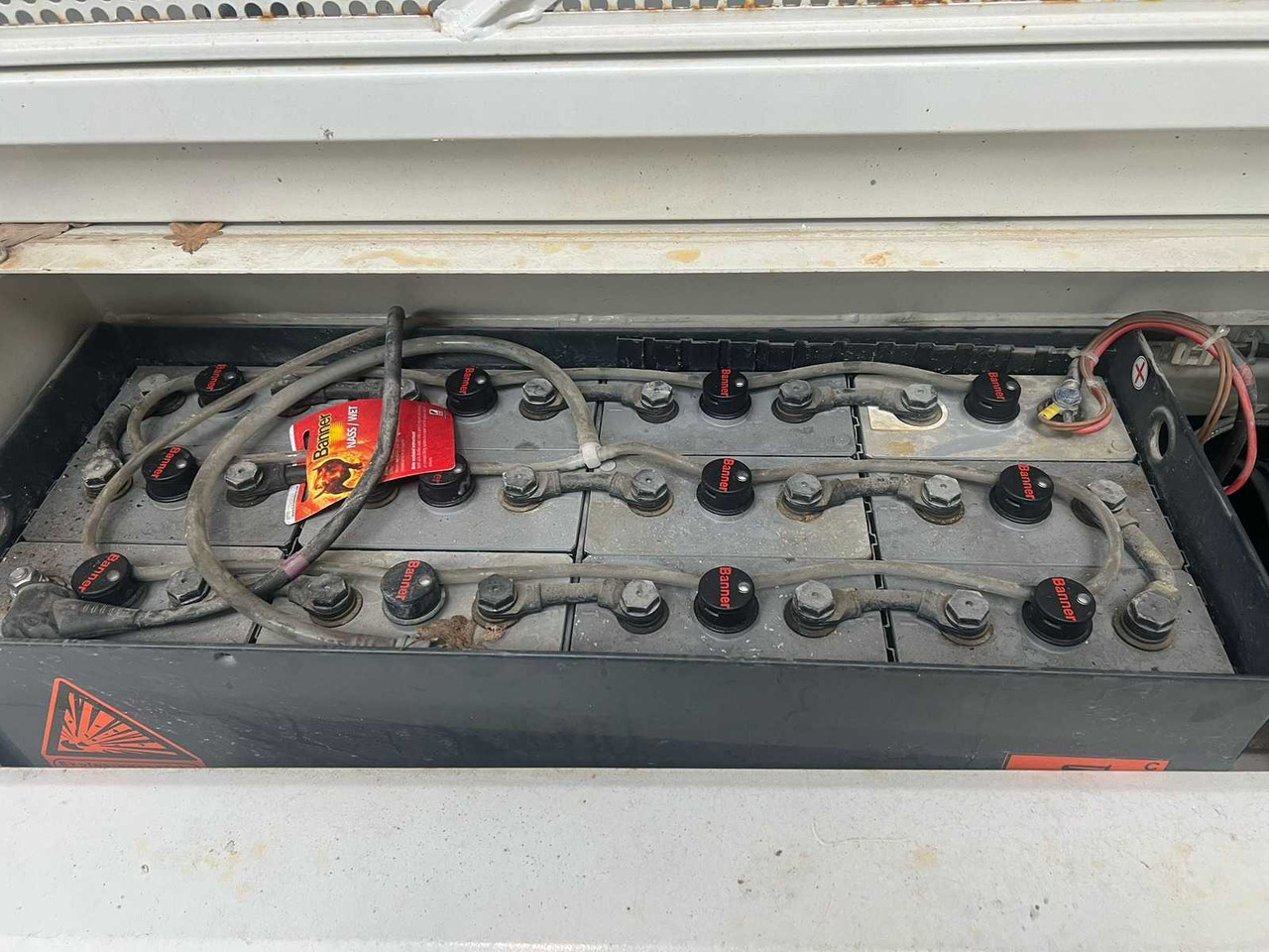 PB S151-12 ES - Platformë ajrore: foto 4 PB S151-12 ES - Platformë ajrore: foto 4