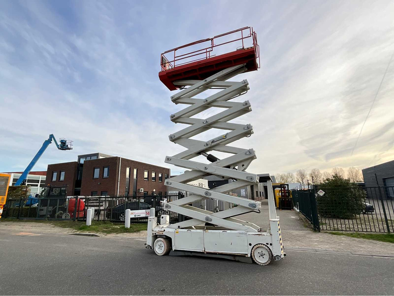 PB - S225-12ES - AERIAL PLATFORM WORKING HEIGHT 22,5 METERS, YEAR OF MANUFACTURE 2011 - Platformë ajrore: foto 5 PB - S225-12ES - AERIAL PLATFORM WORKING HEIGHT 22,5 METERS, YEAR OF MANUFACTURE 2011 - Platformë ajrore: foto 5