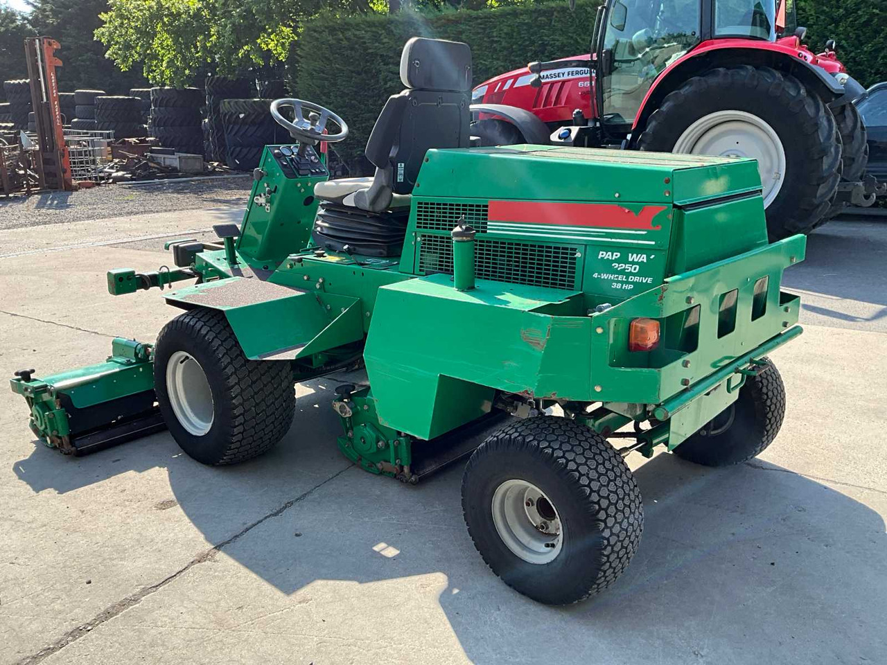 Ransomes Parkway 2250 - Trince/ Grirese degesh dhe bari: foto 3 Ransomes Parkway 2250 - Trince/ Grirese degesh dhe bari: foto 3