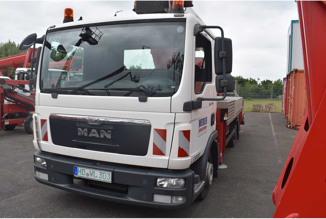 Ruthmann T330 - Platformë ajrore: foto 1 Ruthmann T330 - Platformë ajrore: foto 1