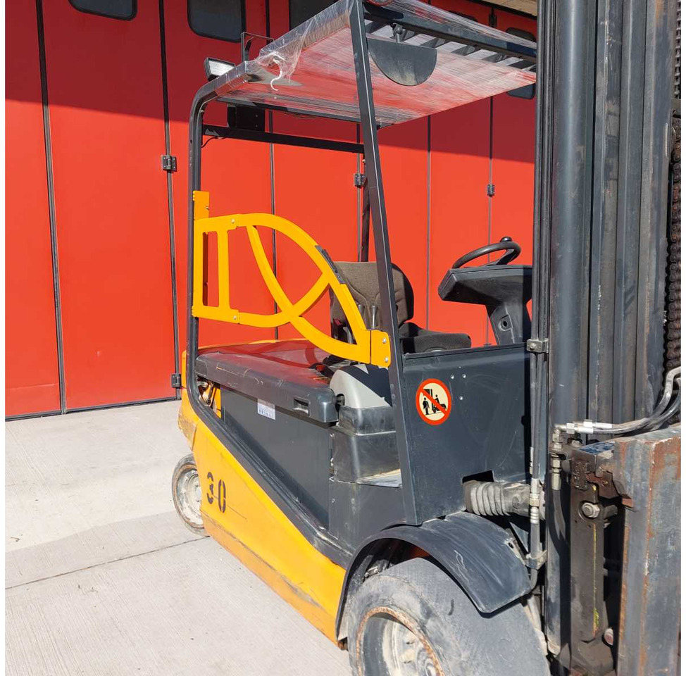 STILL - RS60-45 - FORKLIFT 45Q - 2000 - Pirun ngritës: foto 4 STILL - RS60-45 - FORKLIFT 45Q - 2000 - Pirun ngritës: foto 4