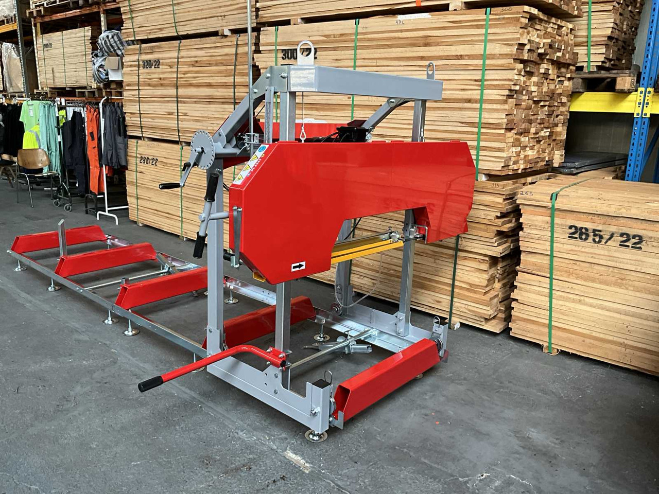 Saw mill GT32 - Pajisje kopshti: foto 1 Saw mill GT32 - Pajisje kopshti: foto 1