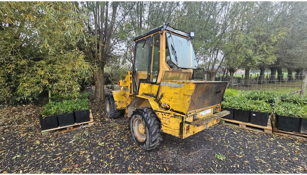 Schaeffer SCHAEFFER 860 SKID STEER LOADER - Mini fadrom: foto 1 Schaeffer SCHAEFFER 860 SKID STEER LOADER - Mini fadrom: foto 1