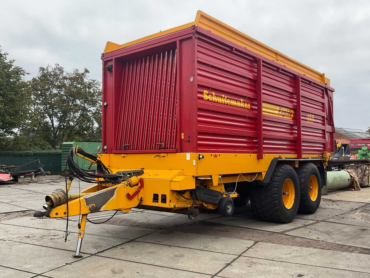 Schuitemaker RAPIDE 155 - Vagon vetëngarkues: foto 1 Schuitemaker RAPIDE 155 - Vagon vetëngarkues: foto 1