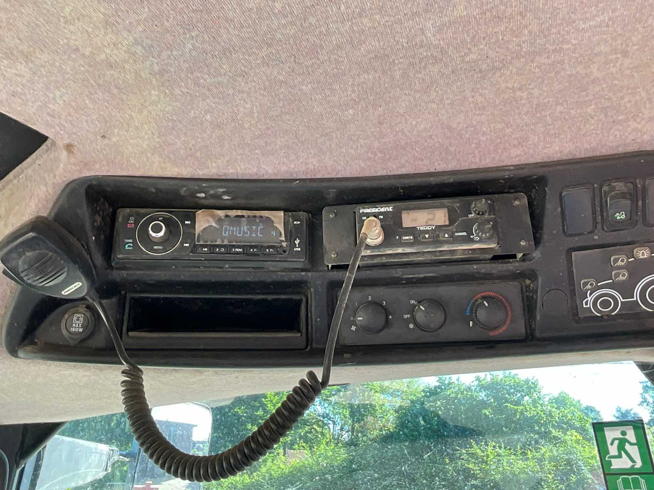 Traktor Steyr PROFI4135: foto 29