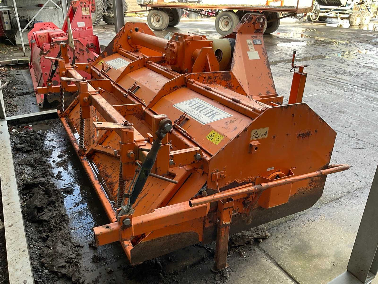 Struik 3RF-250 - Freze bujqësore: foto 5 Struik 3RF-250 - Freze bujqësore: foto 5