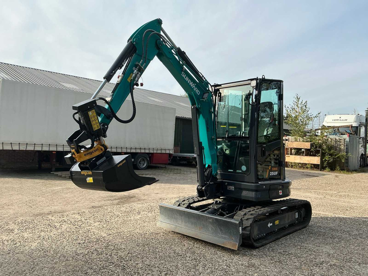 Sunward 2024 SUNWARD SWE25UF CRAWLER EXCAVATOR - Ekskavator me zinxhirë: foto 1 Sunward 2024 SUNWARD SWE25UF CRAWLER EXCAVATOR - Ekskavator me zinxhirë: foto 1