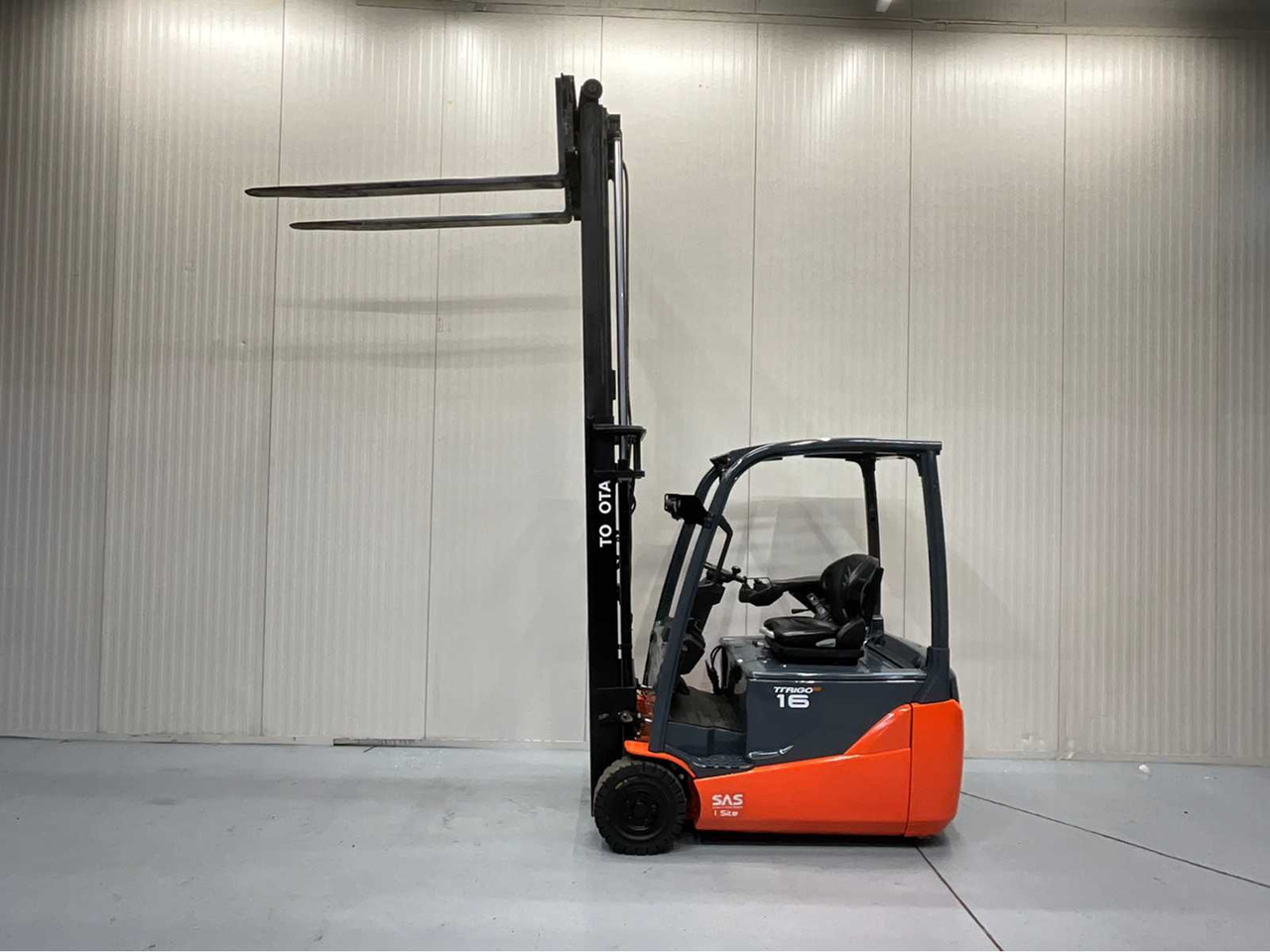 TOYOTA - 8FBE16T - FORKLIFT YEAR OF MANUFACTURE 2019- SPOONS 160CM, 7325 HOURS - Pirun ngritës: foto 5 TOYOTA - 8FBE16T - FORKLIFT YEAR OF MANUFACTURE 2019- SPOONS 160CM, 7325 HOURS - Pirun ngritës: foto 5
