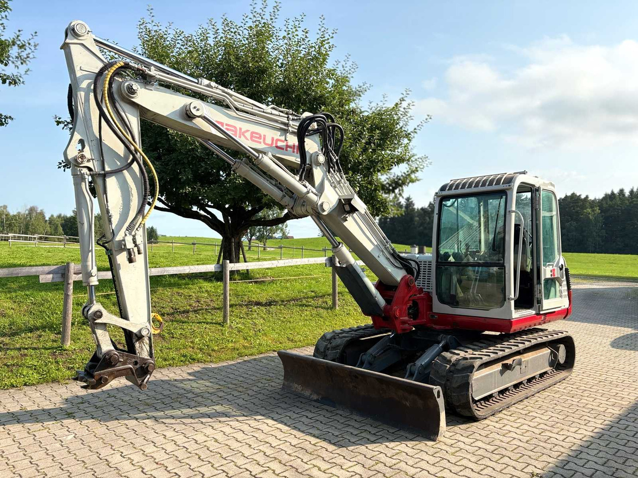 Takeuchi TB 175 CV - Ekskavator me zinxhirë: foto 1 Takeuchi TB 175 CV - Ekskavator me zinxhirë: foto 1