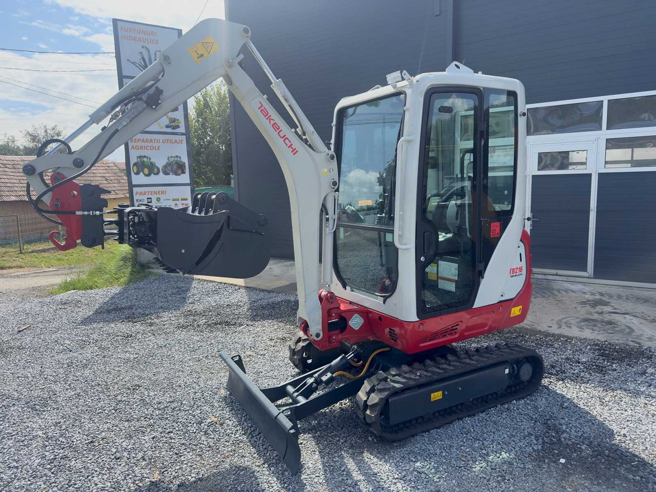Takeuchi TB 216 - Miniekskavator: foto 1 Takeuchi TB 216 - Miniekskavator: foto 1