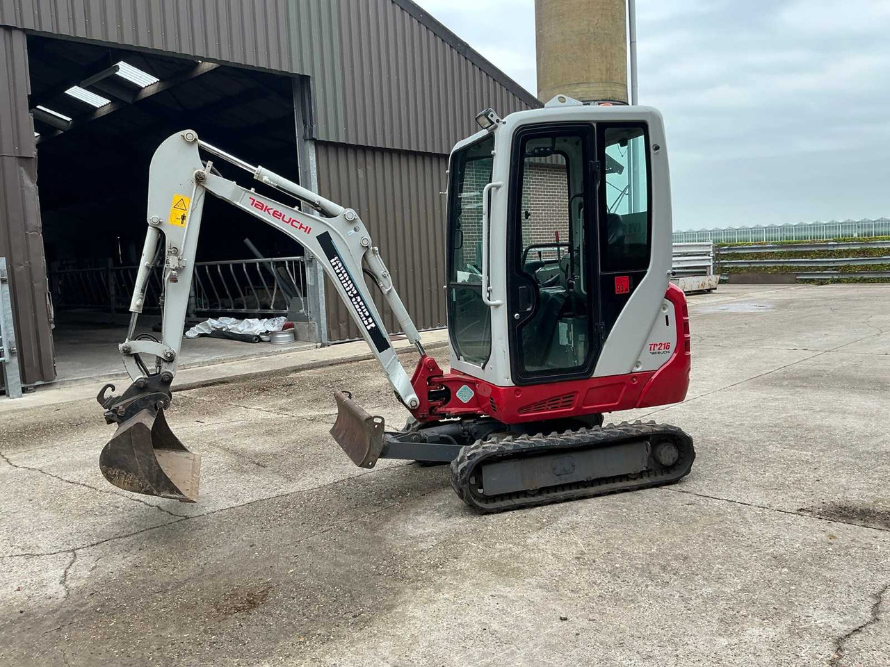 Takeuchi TB216 - Miniekskavator: foto 2 Takeuchi TB216 - Miniekskavator: foto 2