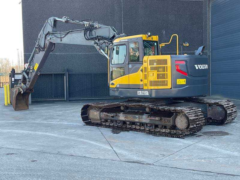 VOLVO - 2014 - ECR 235 DL - CRAWLER EXCAVATOR - Ekskavator me goma: foto 2 VOLVO - 2014 - ECR 235 DL - CRAWLER EXCAVATOR - Ekskavator me goma: foto 2