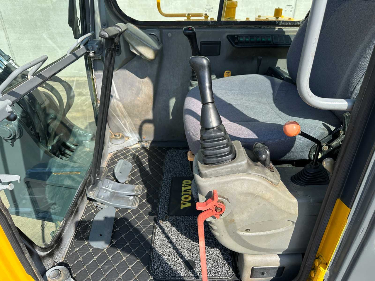 Ekskavator me zinxhirë Volvo EC55B: foto 35