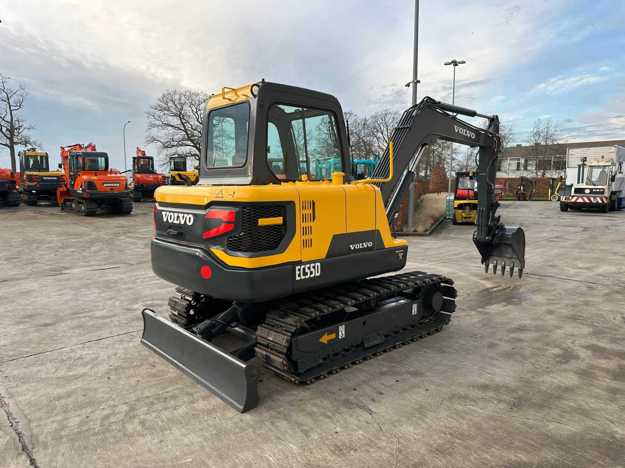 Volvo EC55D - Ekskavator me zinxhirë: foto 4 Volvo EC55D - Ekskavator me zinxhirë: foto 4