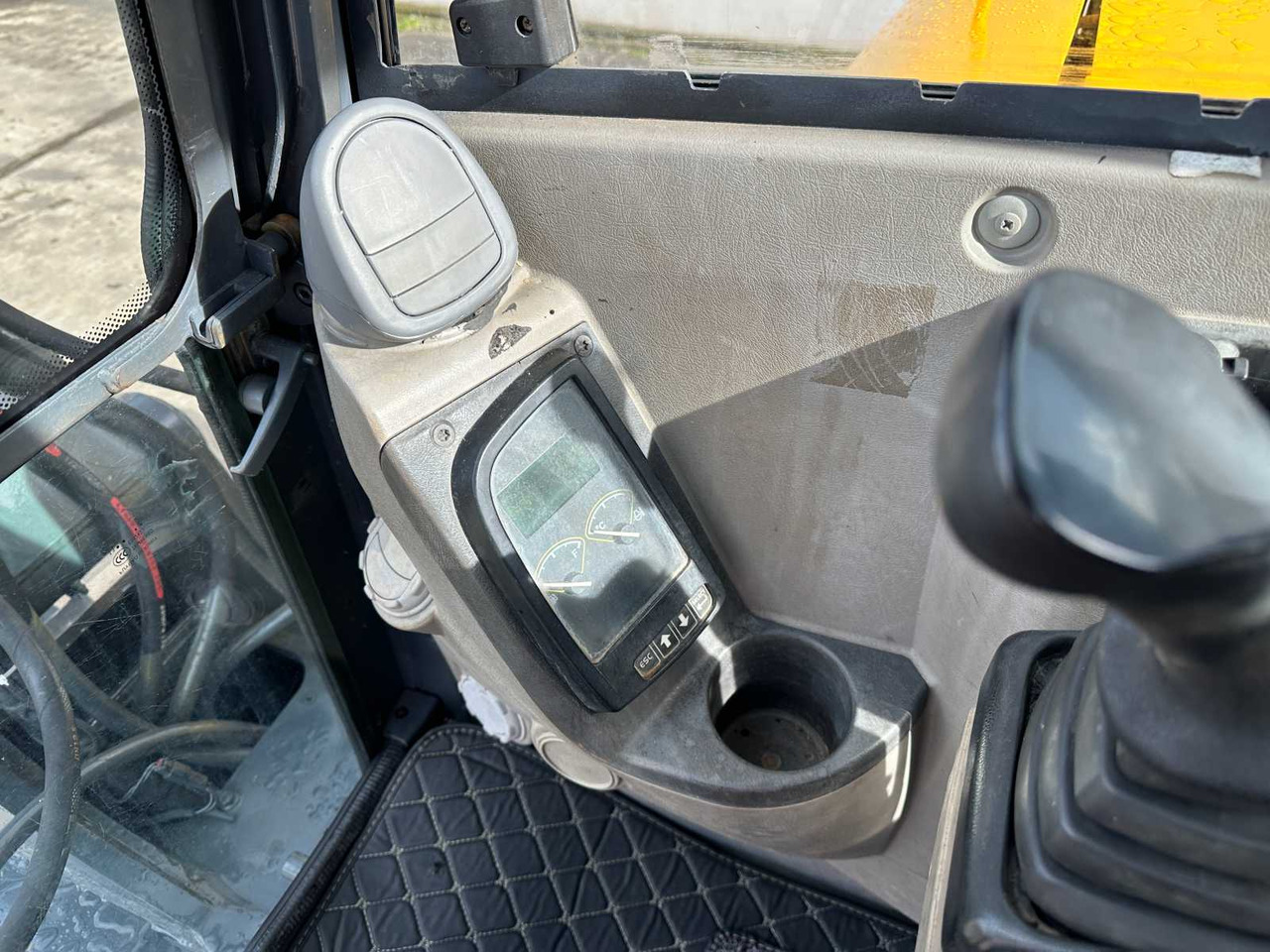 Ekskavator me zinxhirë Volvo EC60C: foto 39