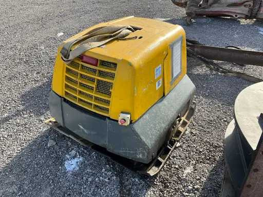 Wacker Neuson DPU130LE - Pllakë vibratori: foto 2 Wacker Neuson DPU130LE - Pllakë vibratori: foto 2