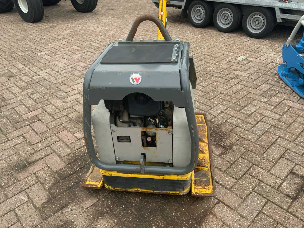 Wacker Neuson DPU6555 - Pllakë vibratori: foto 4 Wacker Neuson DPU6555 - Pllakë vibratori: foto 4