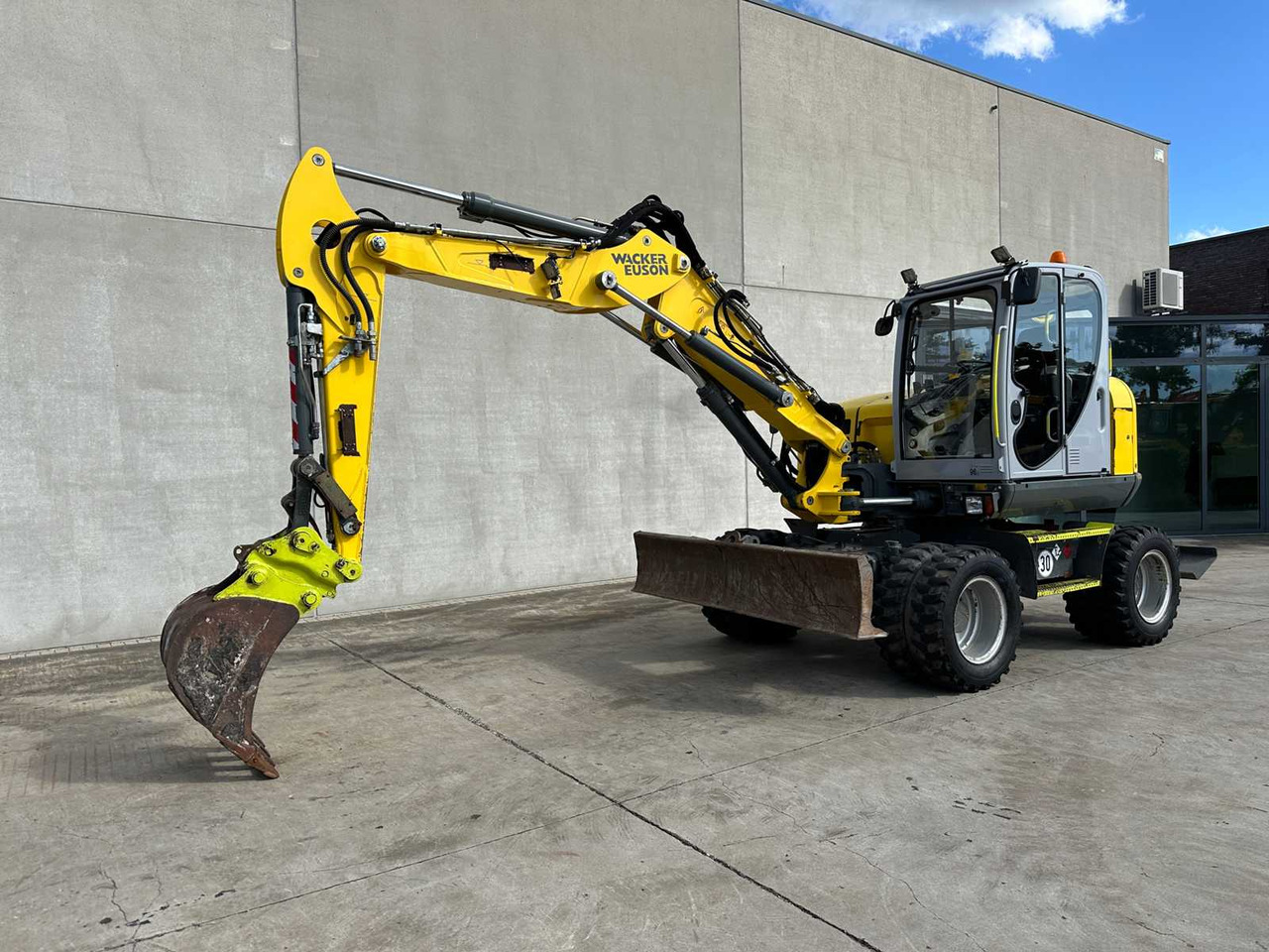 Wacker Neuson EW100 - Ekskavator me goma: foto 1 Wacker Neuson EW100 - Ekskavator me goma: foto 1