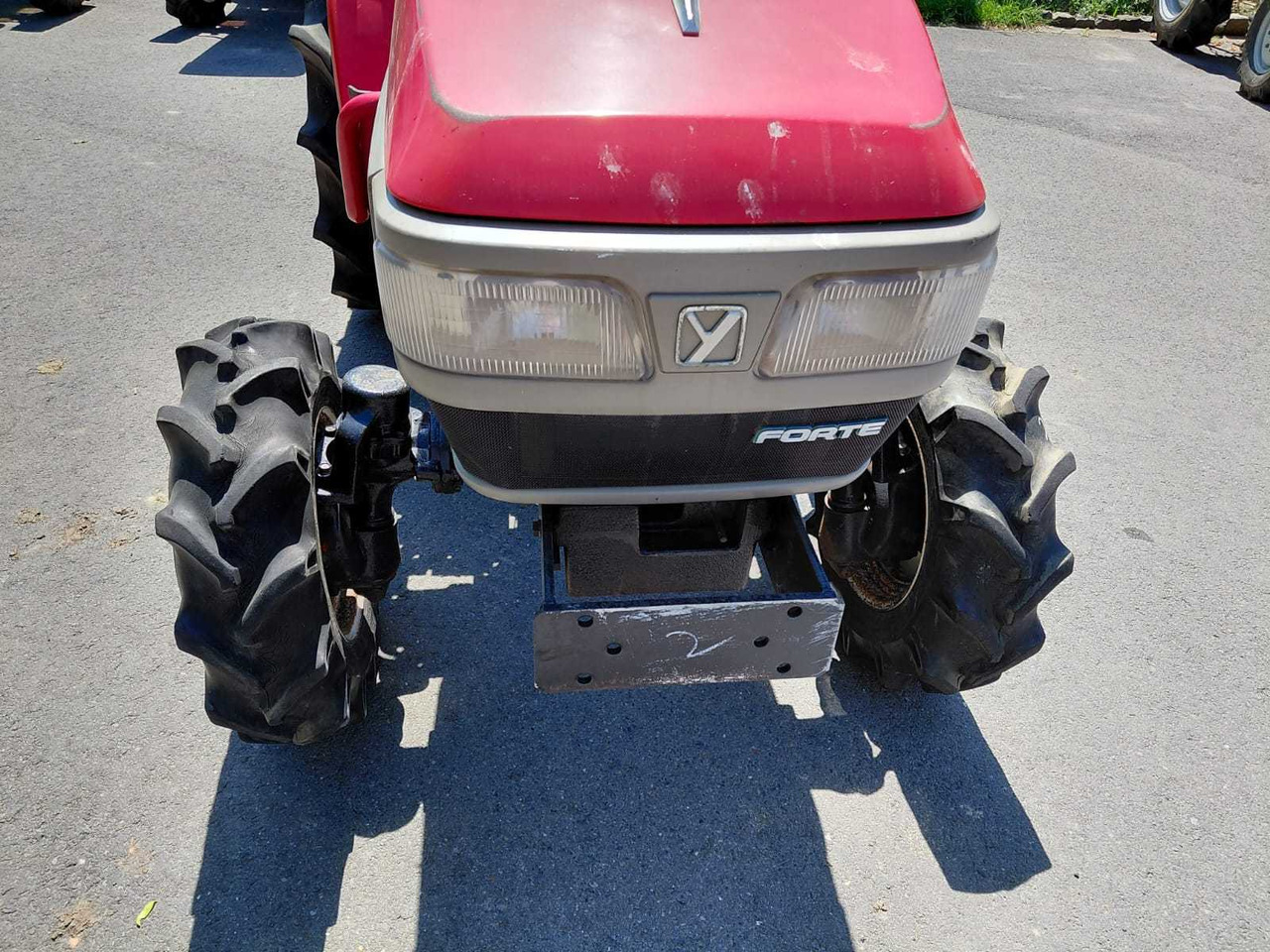 Yanmar F180 - Minitraktor: foto 2 Yanmar F180 - Minitraktor: foto 2
