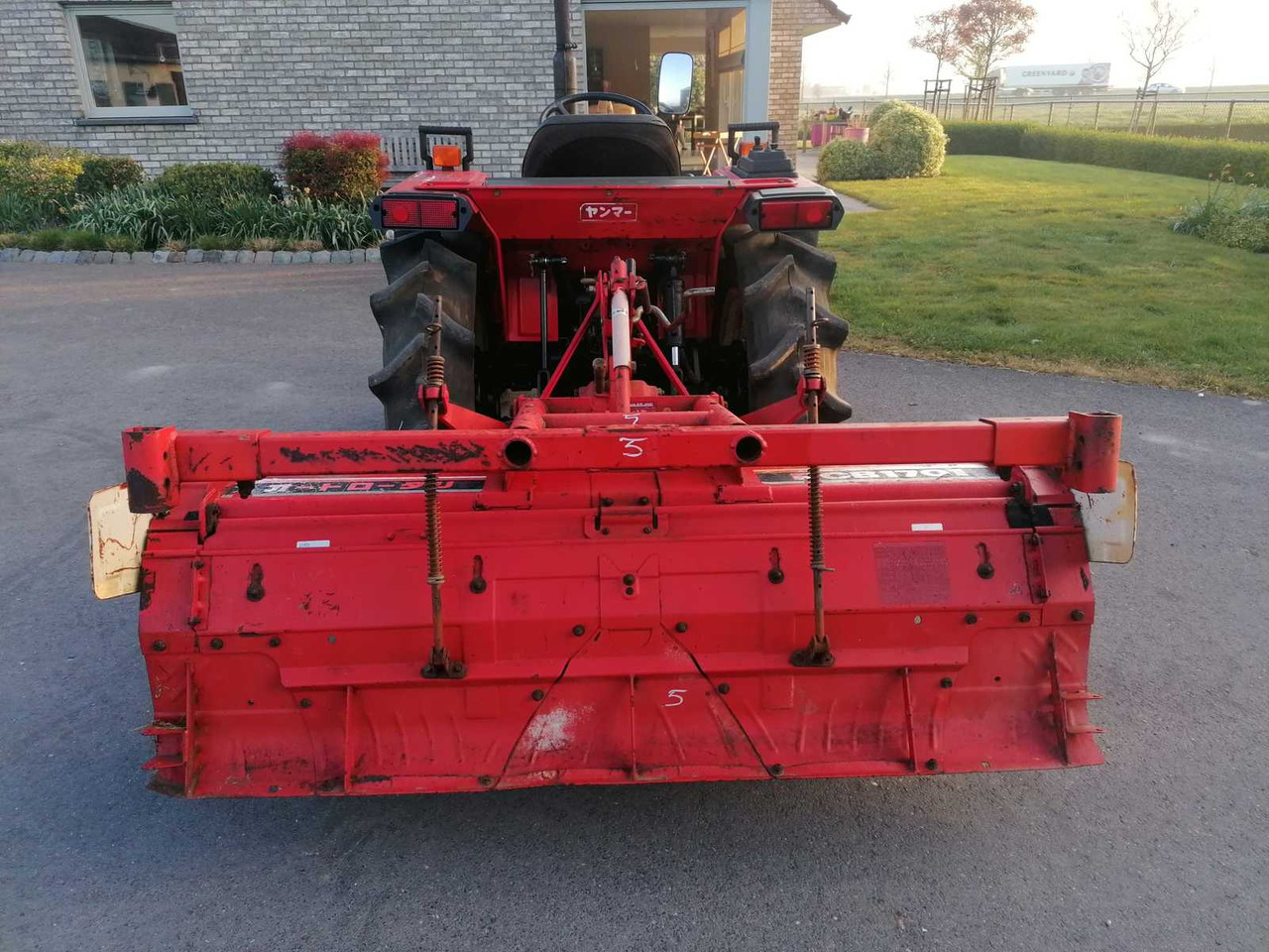 Yanmar F22D - Minitraktor: foto 4 Yanmar F22D - Minitraktor: foto 4