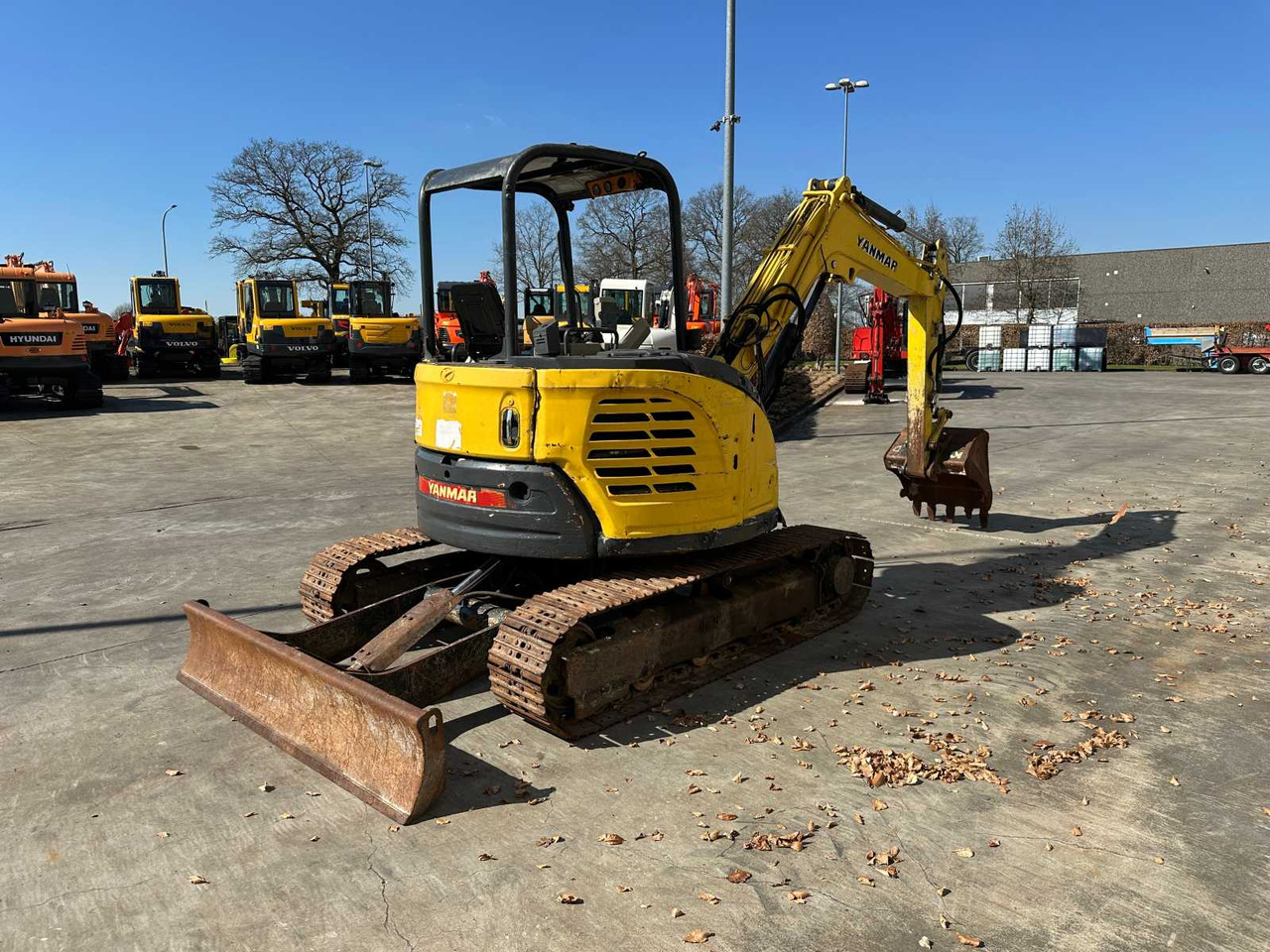 Yanmar VIO45-6B - Ekskavator me zinxhirë: foto 4 Yanmar VIO45-6B - Ekskavator me zinxhirë: foto 4