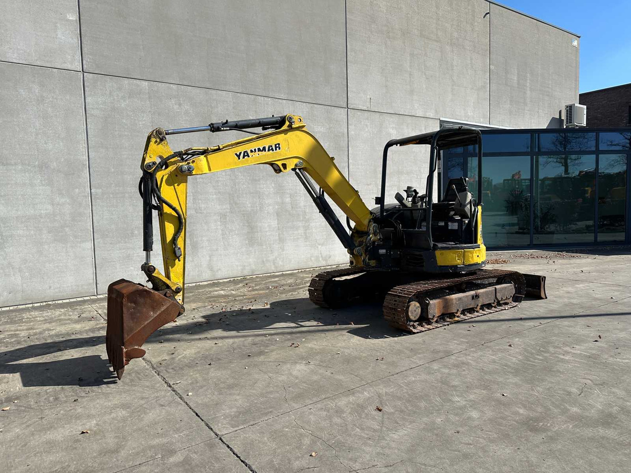 Yanmar Vio45 - Ekskavator me zinxhirë: foto 1 Yanmar Vio45 - Ekskavator me zinxhirë: foto 1