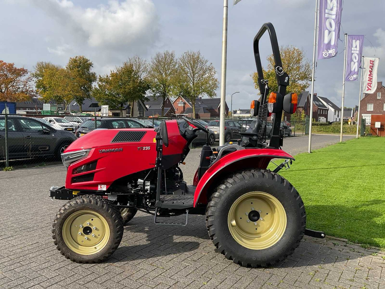 Yanmar YT235 - Minitraktor: foto 2 Yanmar YT235 - Minitraktor: foto 2