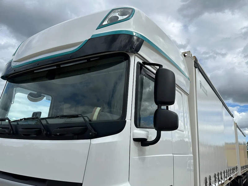 Kamion me tendë DAF XF 480: foto 7 Kamion me tendë DAF XF 480: foto 7