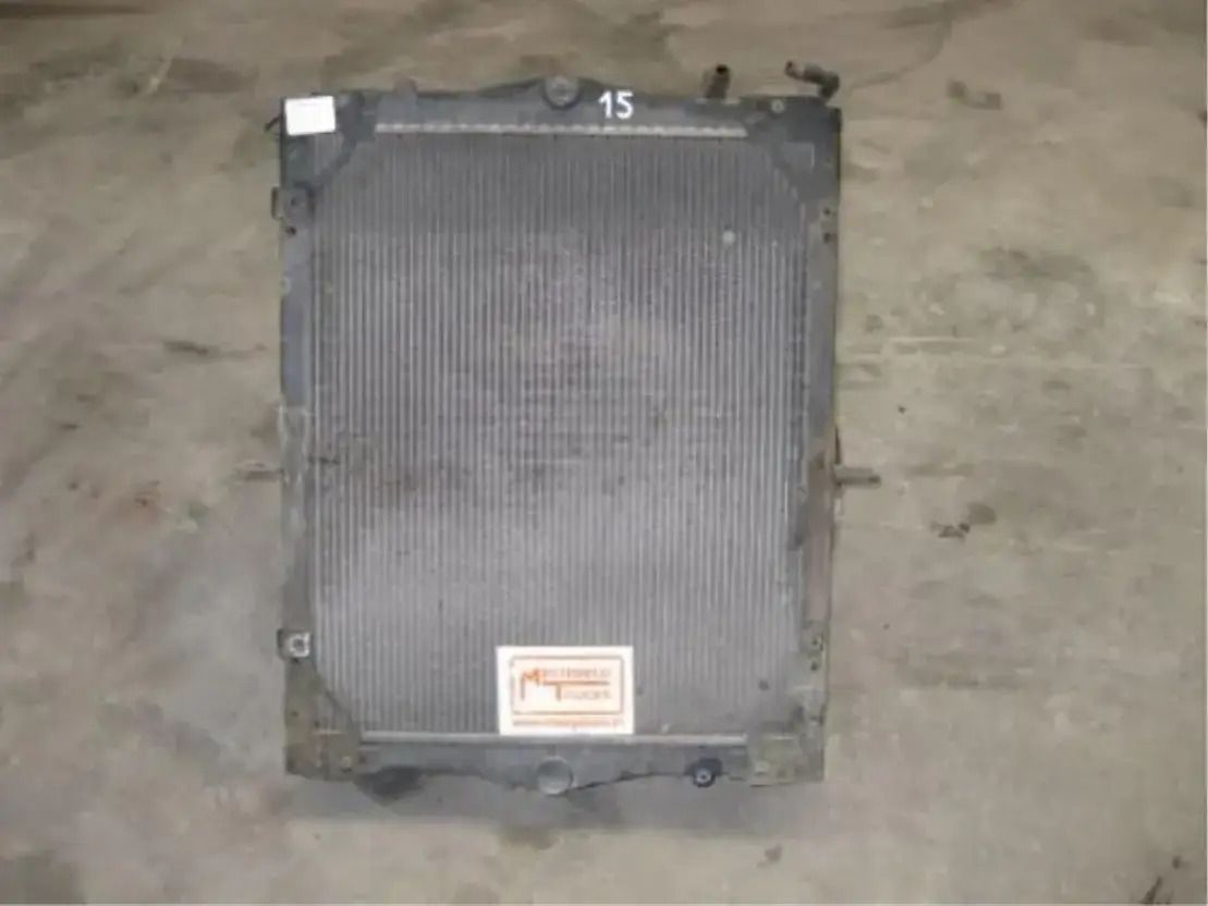 DAF Radiator - Sistemi i ftohjes për Kamioni: foto 1 DAF Radiator - Sistemi i ftohjes për Kamioni: foto 1